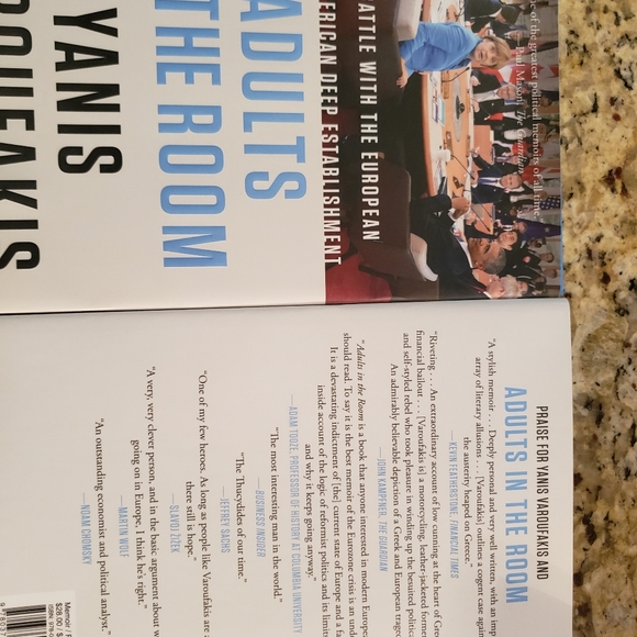 Books - Picture 7 of 16